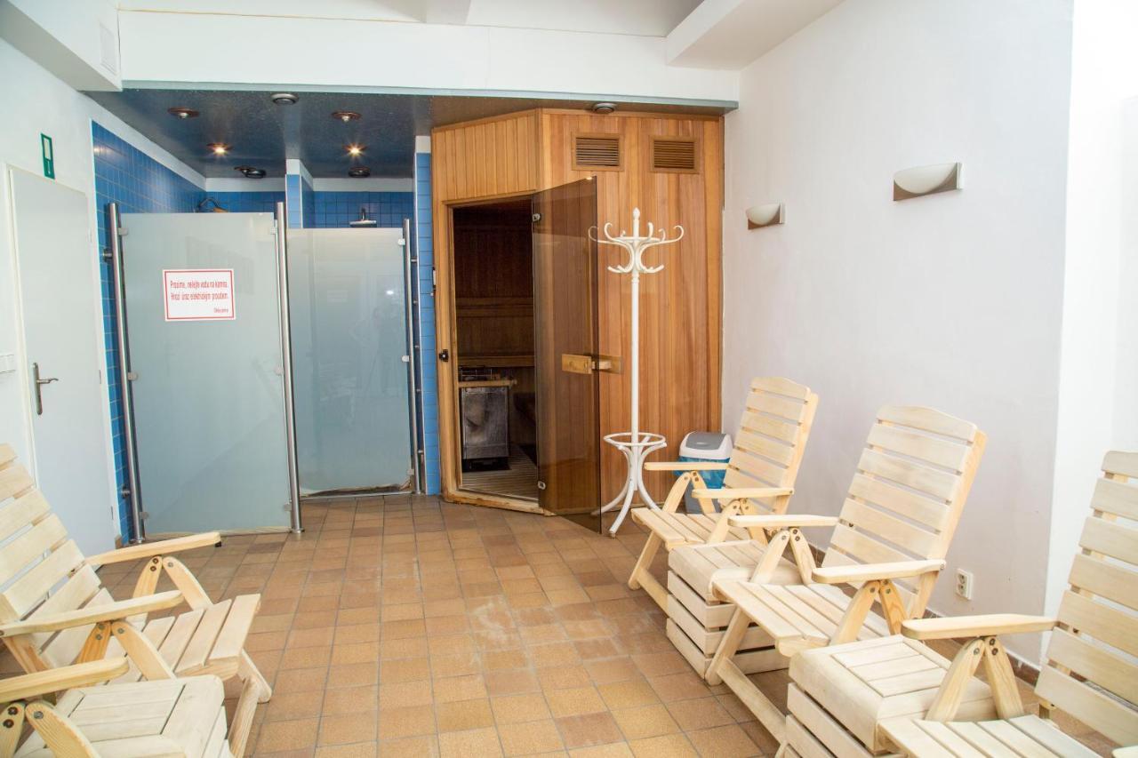 Wellness Hotel Central Klatovy Buitenkant foto
