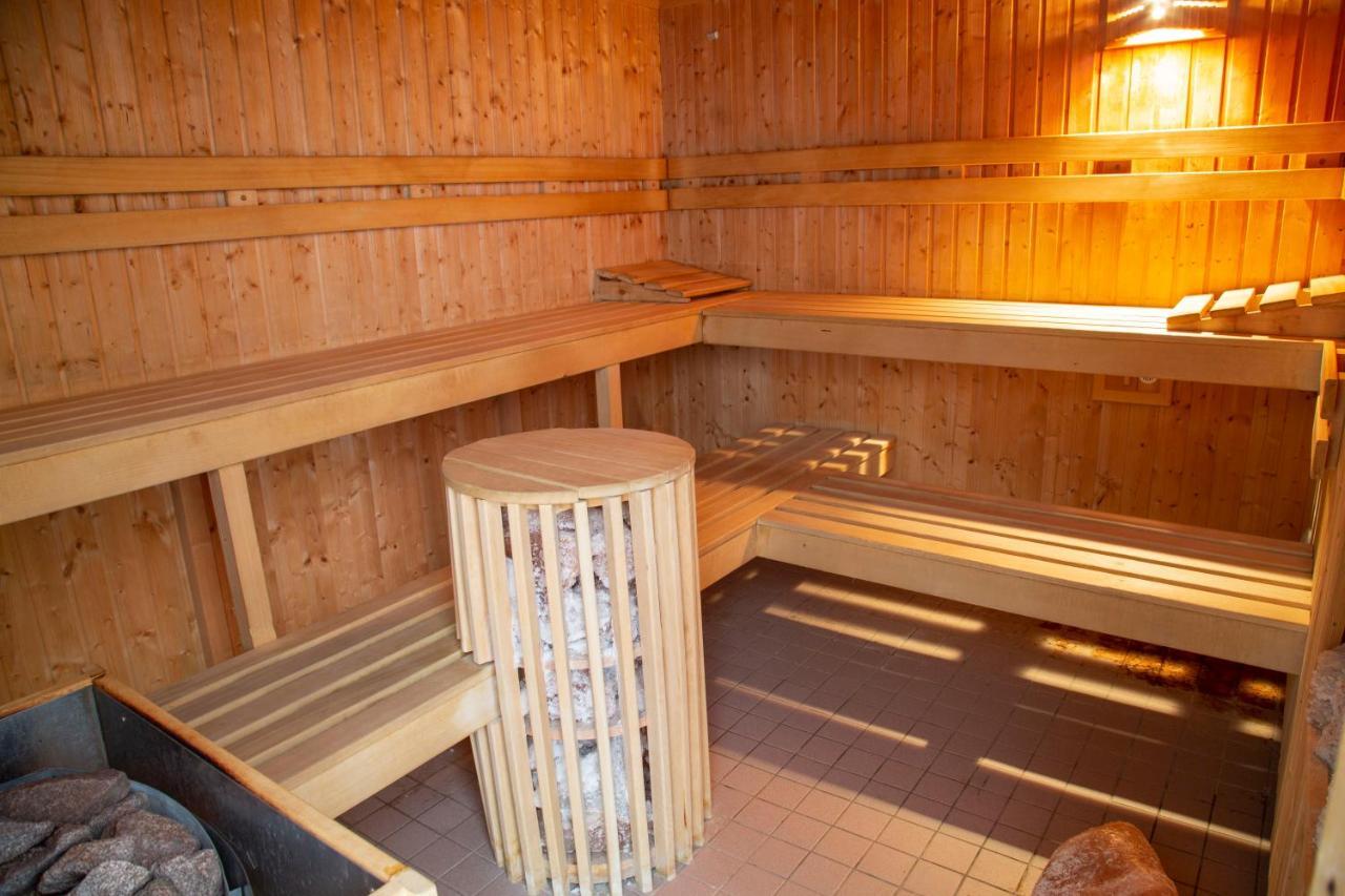 Wellness Hotel Central Klatovy Buitenkant foto